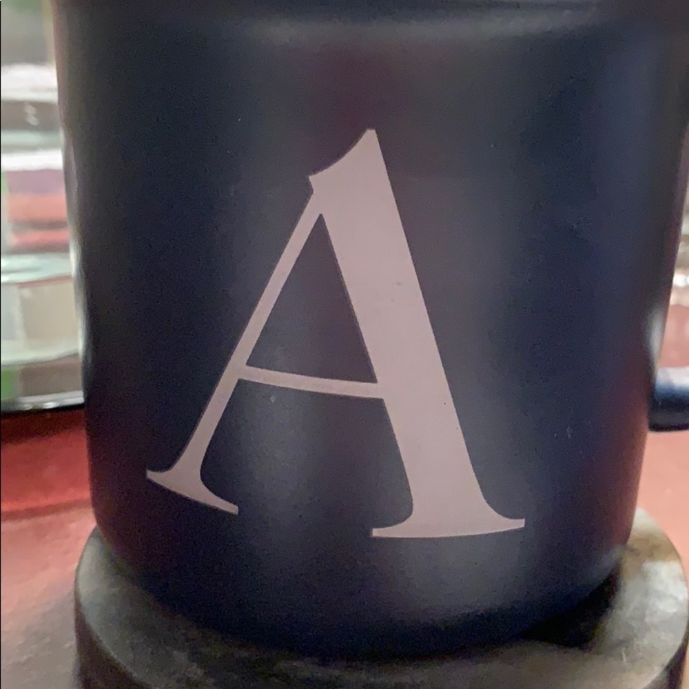 Meet your Posher, Shelly